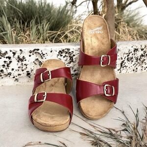 Dansko Red Leather Double Buckle Slide Sandals Cottagecore Sz 39 US 8.5-9